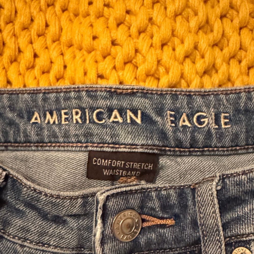 American Eagle Outfitters Dark Wash Jeans - Picture 2 of 7
